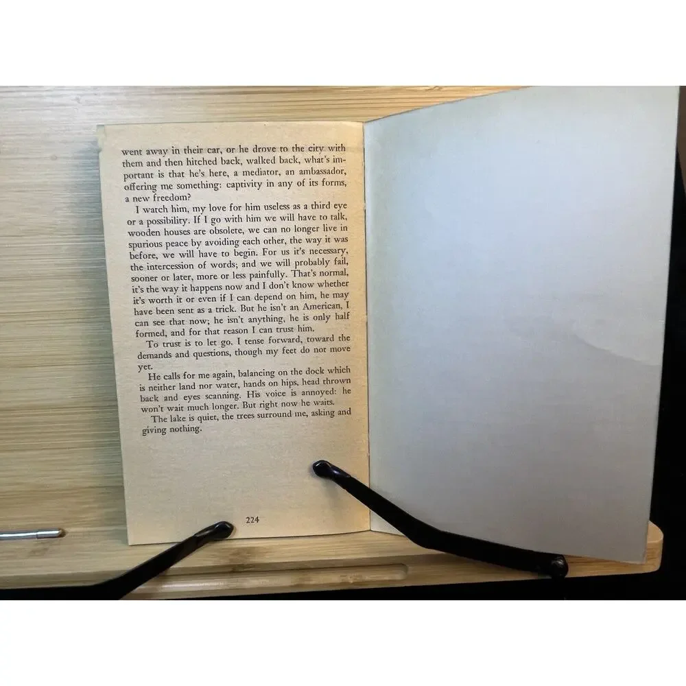 Vintage Surfacing by Margaret Atwood 1972 Paperback Book Popular Library Edition